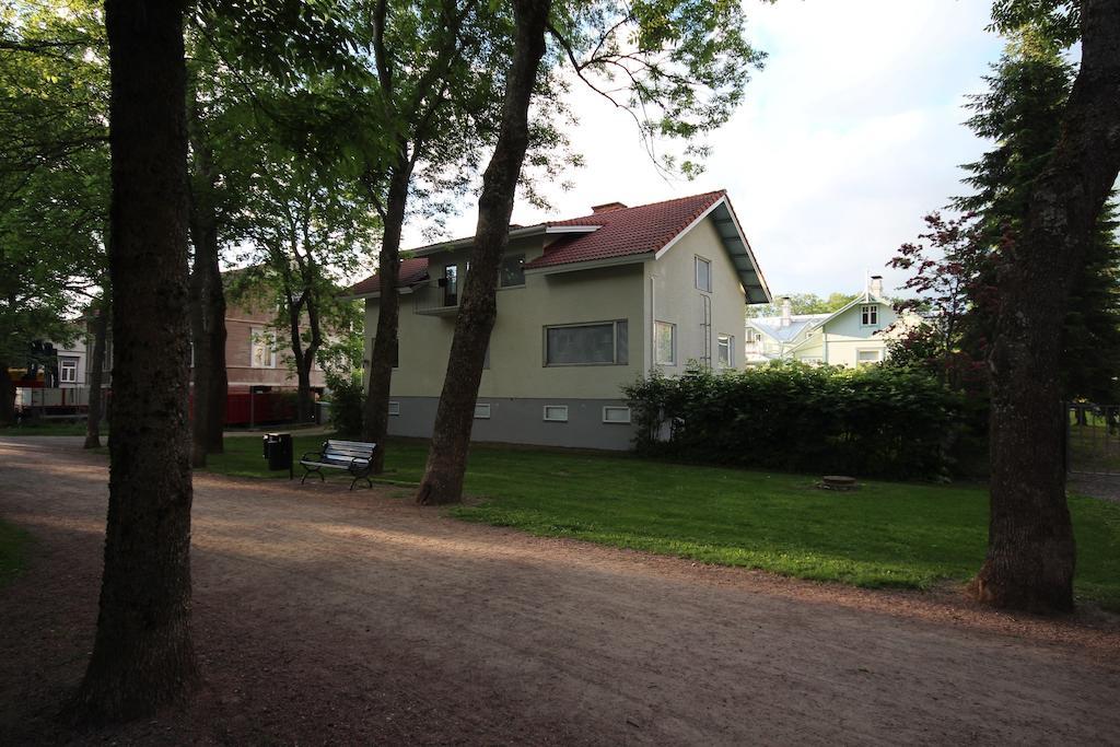 Appartamento Majoitushuoneisto Tuomipuisto Naantali Esterno foto