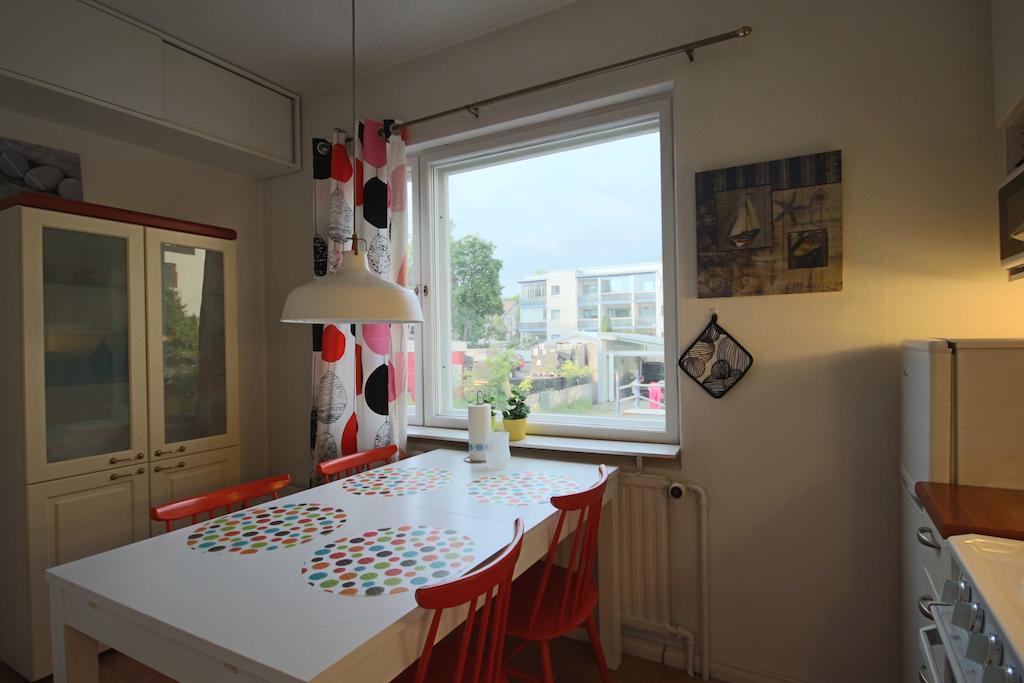 Appartamento Majoitushuoneisto Tuomipuisto Naantali Camera foto